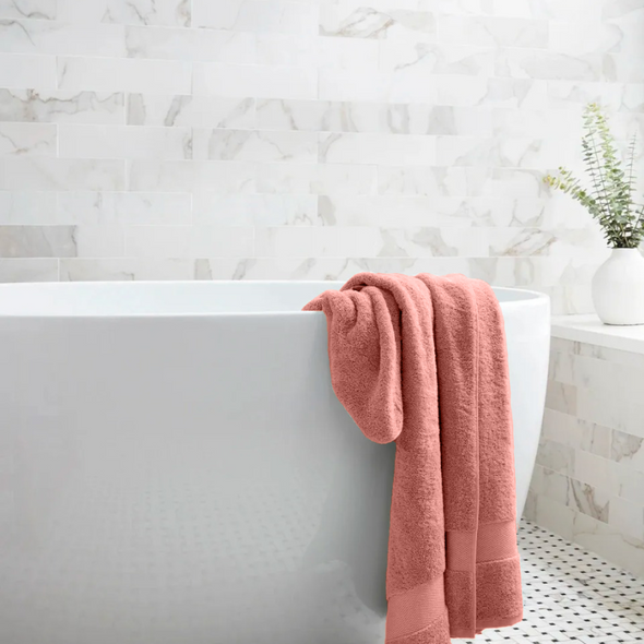 Zero Twist Yarn 100% Cotton Ultra Luxury 500 GSM Bath Towel- Dark Pink